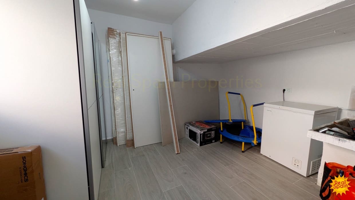 6 slaapkamer Huis te koop in Velez-Rubio - € 165.000 (Ref: 9798206)