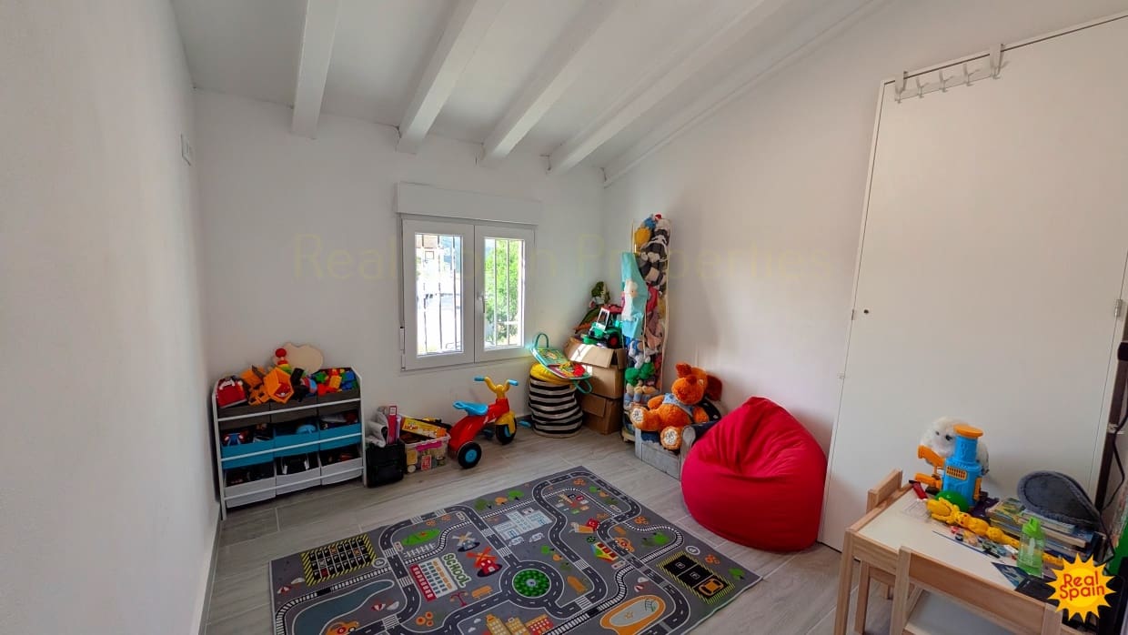 6 slaapkamer Huis te koop in Velez-Rubio - € 165.000 (Ref: 9798206)