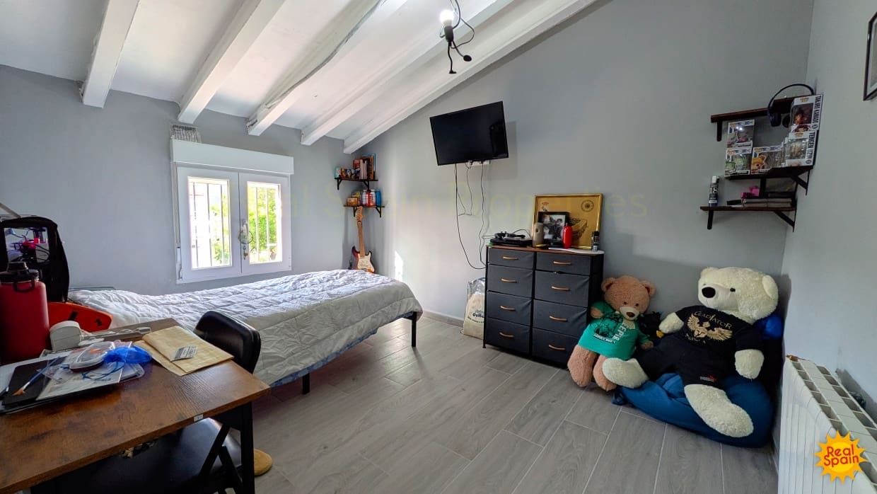 6 slaapkamer Huis te koop in Velez-Rubio - € 165.000 (Ref: 9798206)