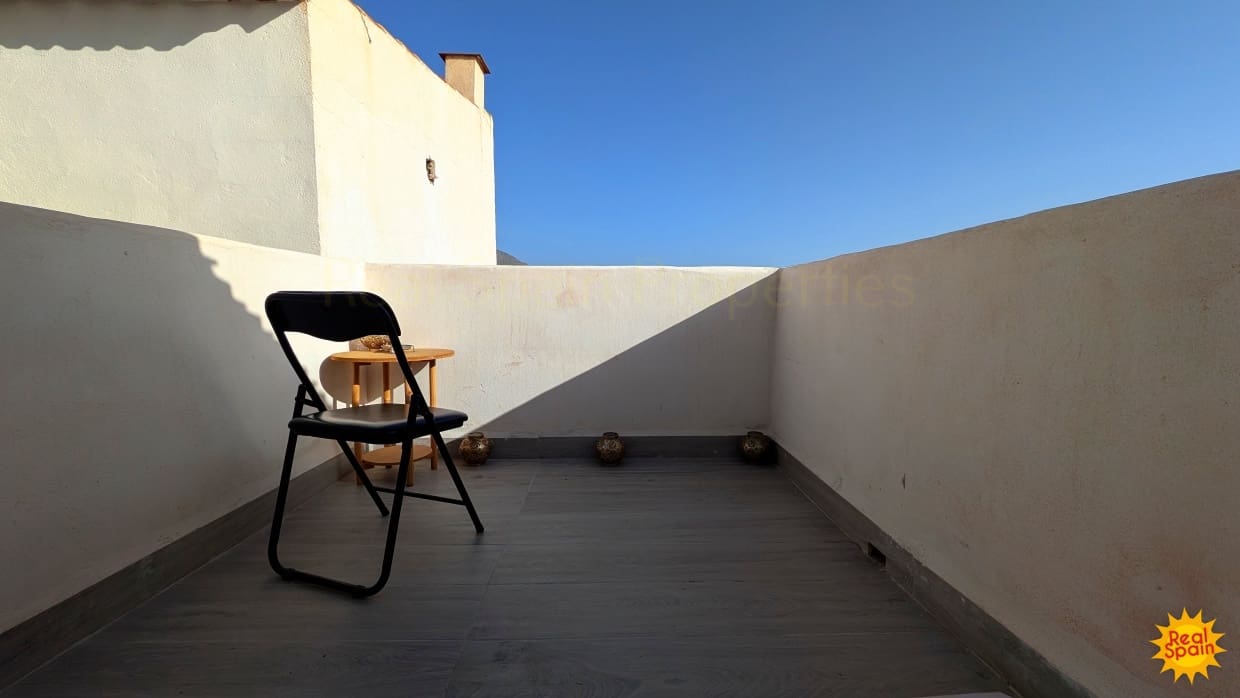 6 slaapkamer Huis te koop in Velez-Rubio - € 165.000 (Ref: 9798206)