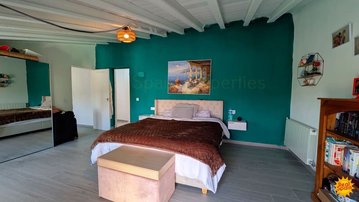 6 slaapkamer Huis te koop in Velez-Rubio - € 165.000 (Ref: 9798206)