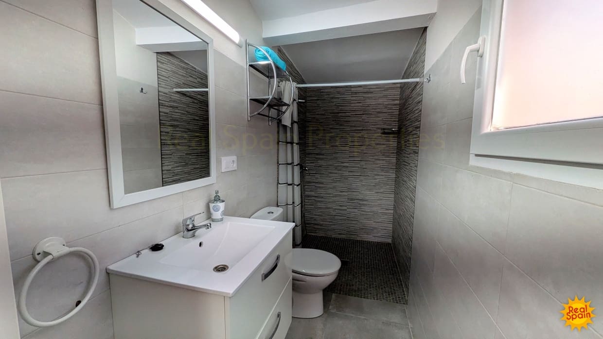 7 quarto Comercial para venda em Velez-Rubio com piscina - 349 000 € (Ref: 9798207)