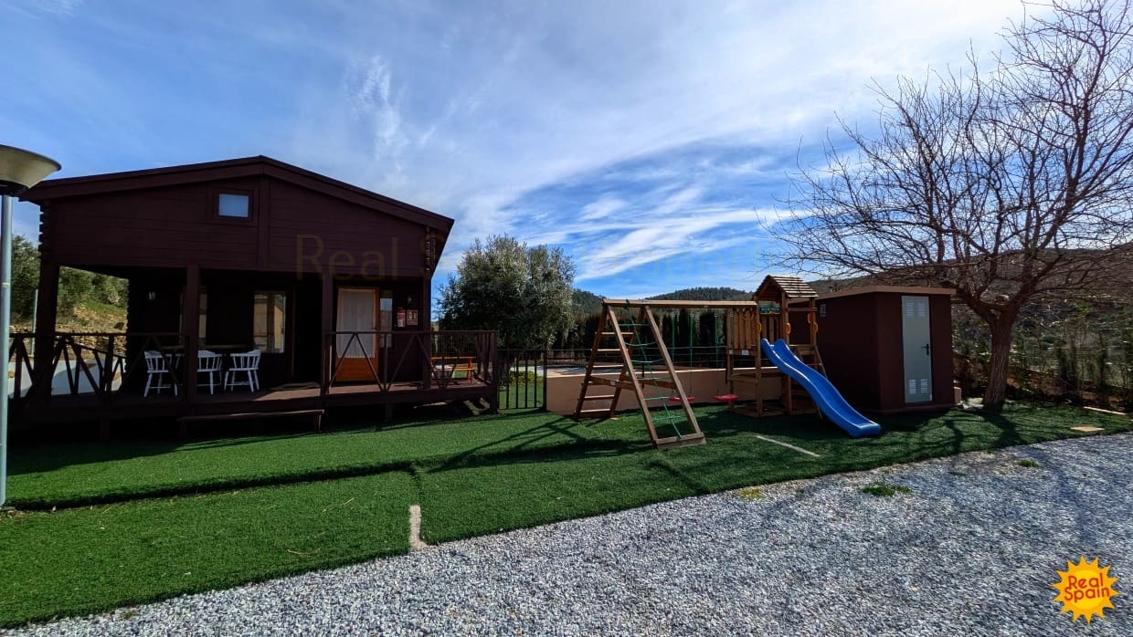 7 quarto Comercial para venda em Velez-Rubio com piscina - 349 000 € (Ref: 9798207)