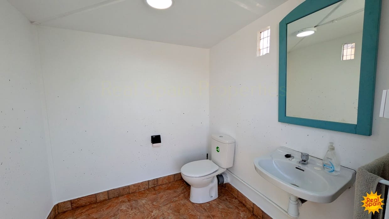 7 quarto Comercial para venda em Velez-Rubio com piscina - 349 000 € (Ref: 9798207)