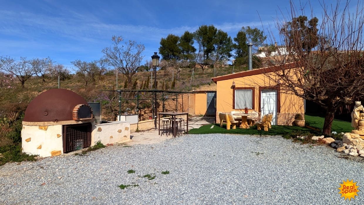 7 quarto Comercial para venda em Velez-Rubio com piscina - 349 000 € (Ref: 9798207)