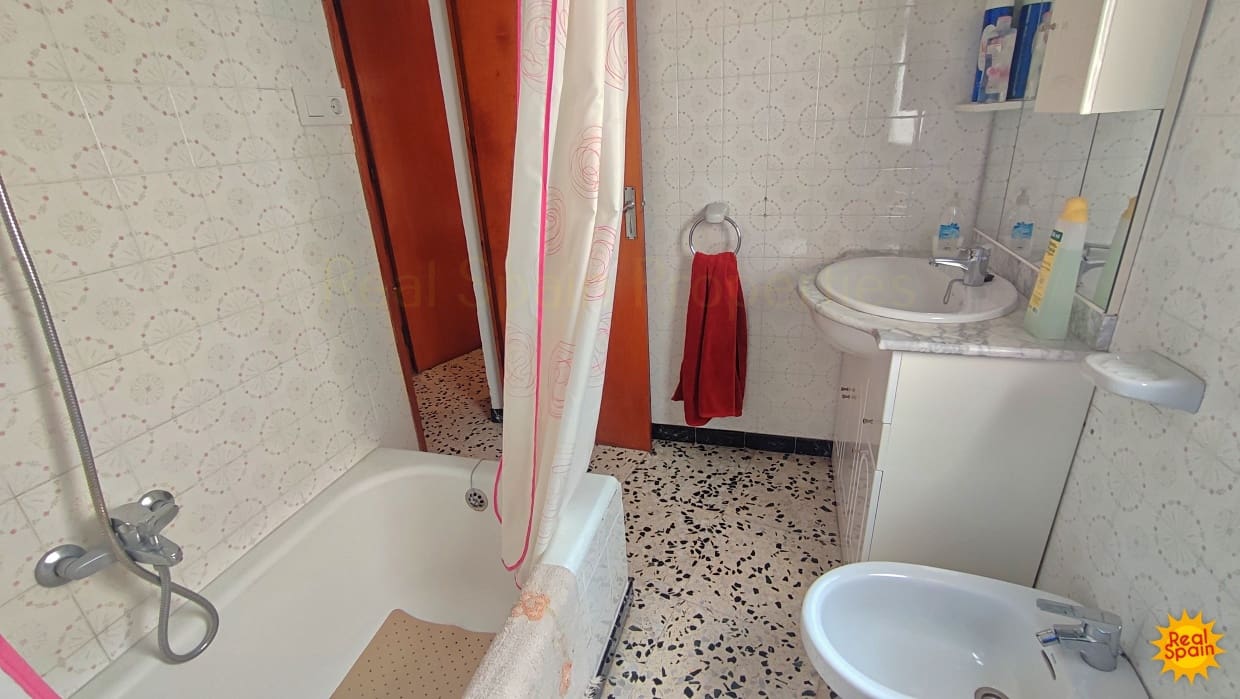 Casa de 4 habitaciones en Vélez-Rubio en venta - 70.000 € (Ref: 9800816)