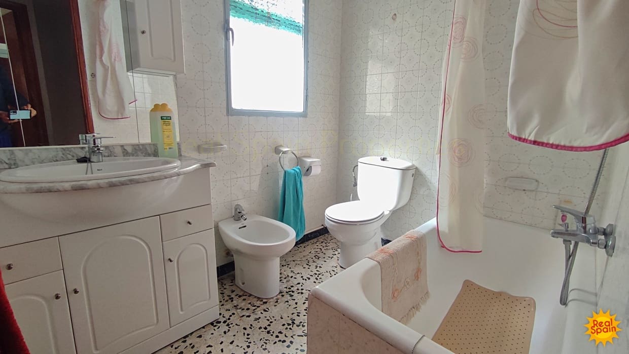 Casa de 4 habitaciones en Vélez-Rubio en venta - 70.000 € (Ref: 9800816)