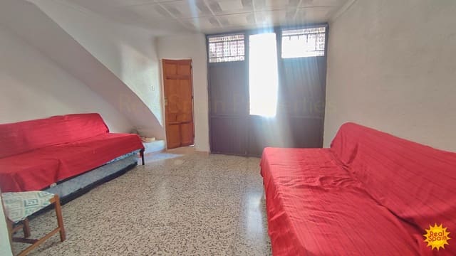 Casa de 4 habitaciones en Vélez-Rubio en venta - 70.000 € (Ref: 9800816)