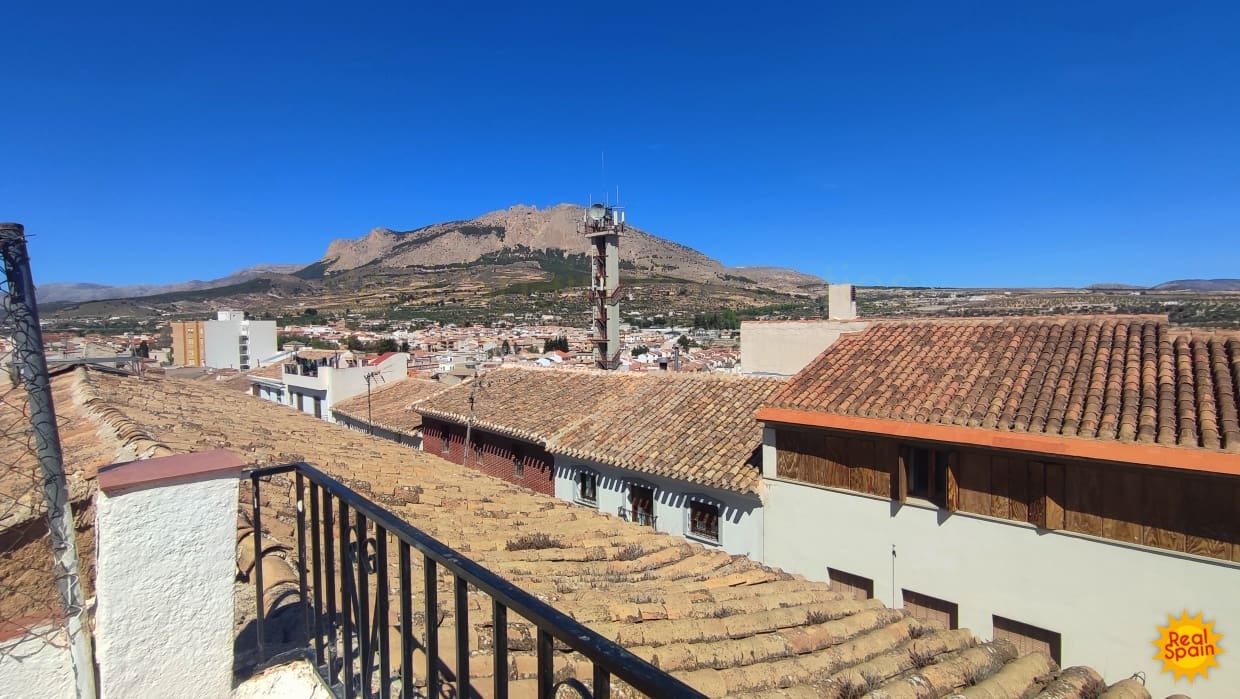 Casa de 4 habitaciones en Vélez-Rubio en venta - 70.000 € (Ref: 9800816)