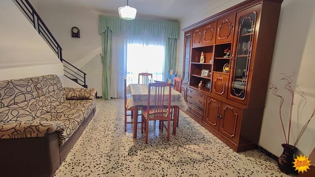 Casa de 4 habitaciones en Vélez-Rubio en venta - 70.000 € (Ref: 9800816)