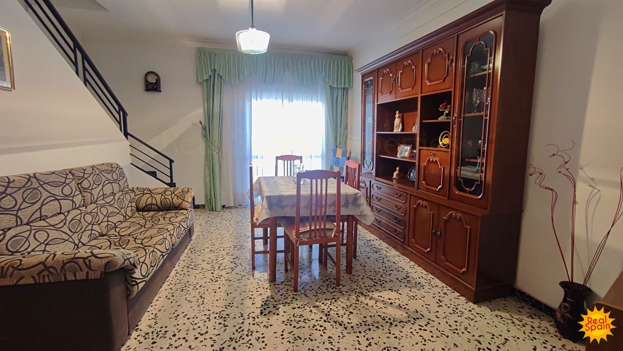 Casa de 4 habitaciones en Vélez-Rubio en venta - 70.000 € (Ref: 9800816)