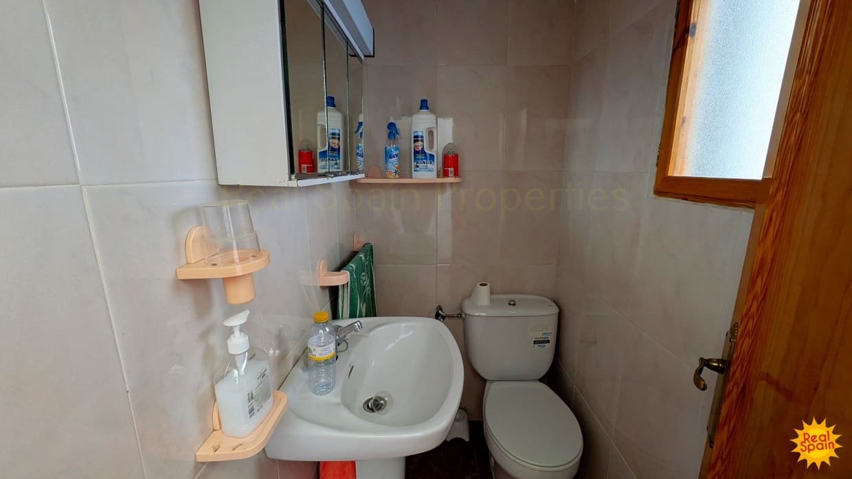 4 bedroom Townhouse for sale in Velez-Blanco - € 95,000 (Ref: 9800818)