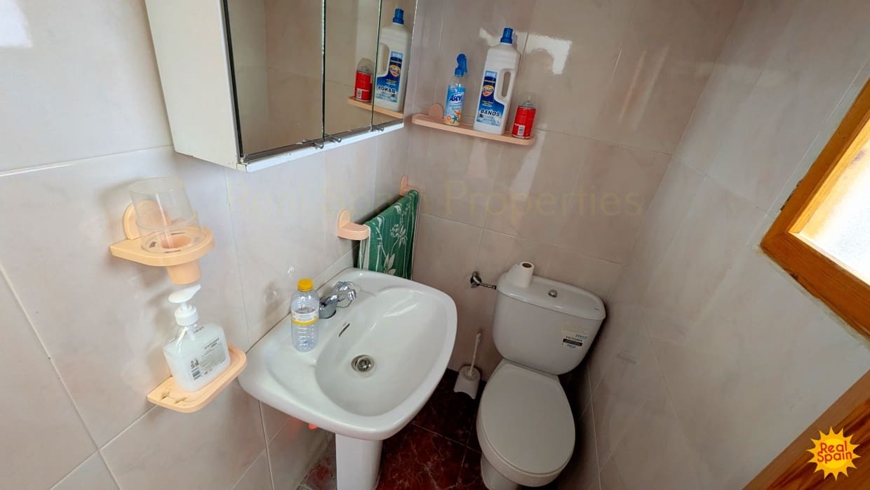 4 bedroom Townhouse for sale in Velez-Blanco - € 95,000 (Ref: 9800818)