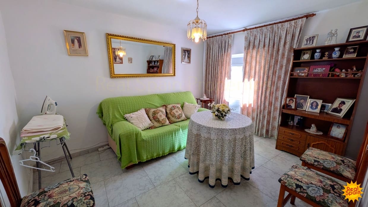 4 bedroom Townhouse for sale in Velez-Blanco - € 95,000 (Ref: 9800818)