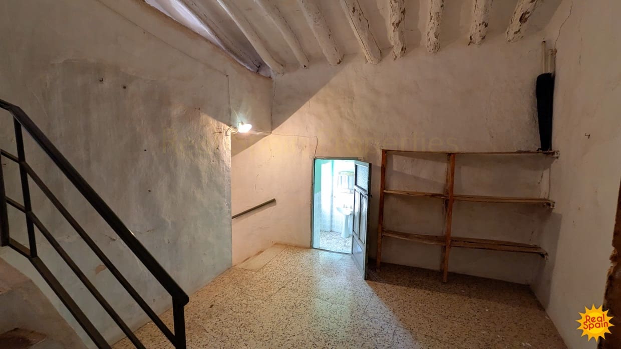 6 soveværelse Byhus til salg i Velez-Rubio - € 75.000 (Ref: 9805605)