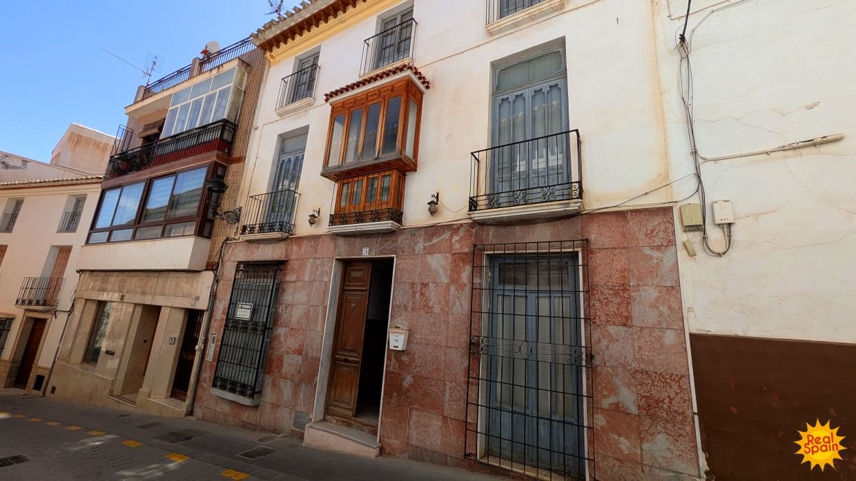 6 soveværelse Byhus til salg i Velez-Rubio - € 75.000 (Ref: 9805605)