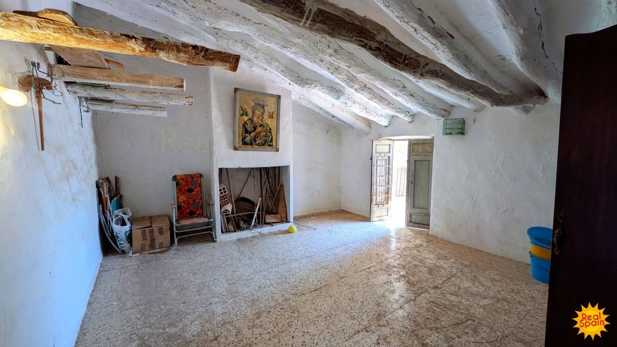 6 soveværelse Byhus til salg i Velez-Rubio - € 75.000 (Ref: 9805605)