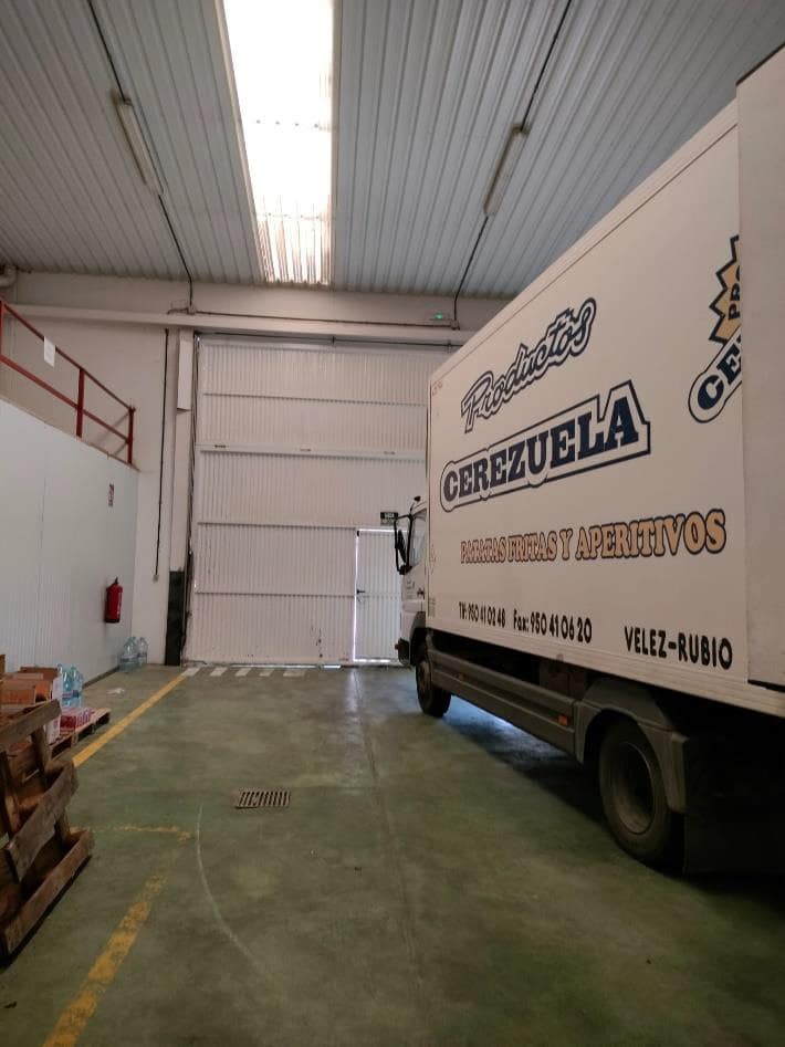 Kommersiell til salgs i Velez-Rubio - € 2 100 000 (Ref: 9957587)