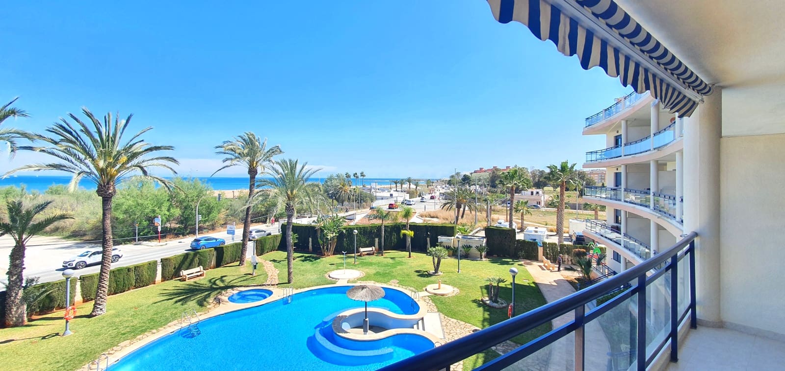 2 quarto Apartamento de Praia para arrendamento para férias em Denia com piscina Garagem - 450 € (Ref: 9740238)