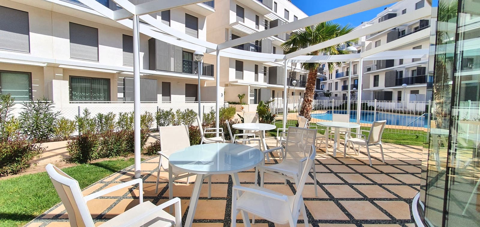 2 sovrum Strandlägenhet för semesterbostäder i Denia med pool garage - 550 € (Ref: 9756667)