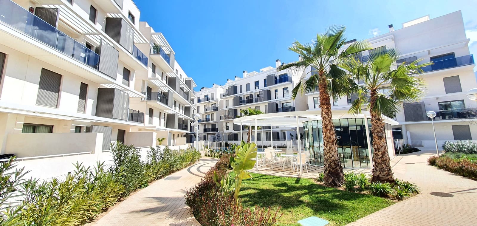 2 sovrum Strandlägenhet för semesterbostäder i Denia med pool garage - 550 € (Ref: 9756667)