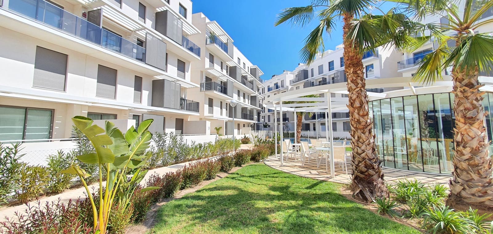 2 sovrum Strandlägenhet för semesterbostäder i Denia med pool garage - 550 € (Ref: 9756667)