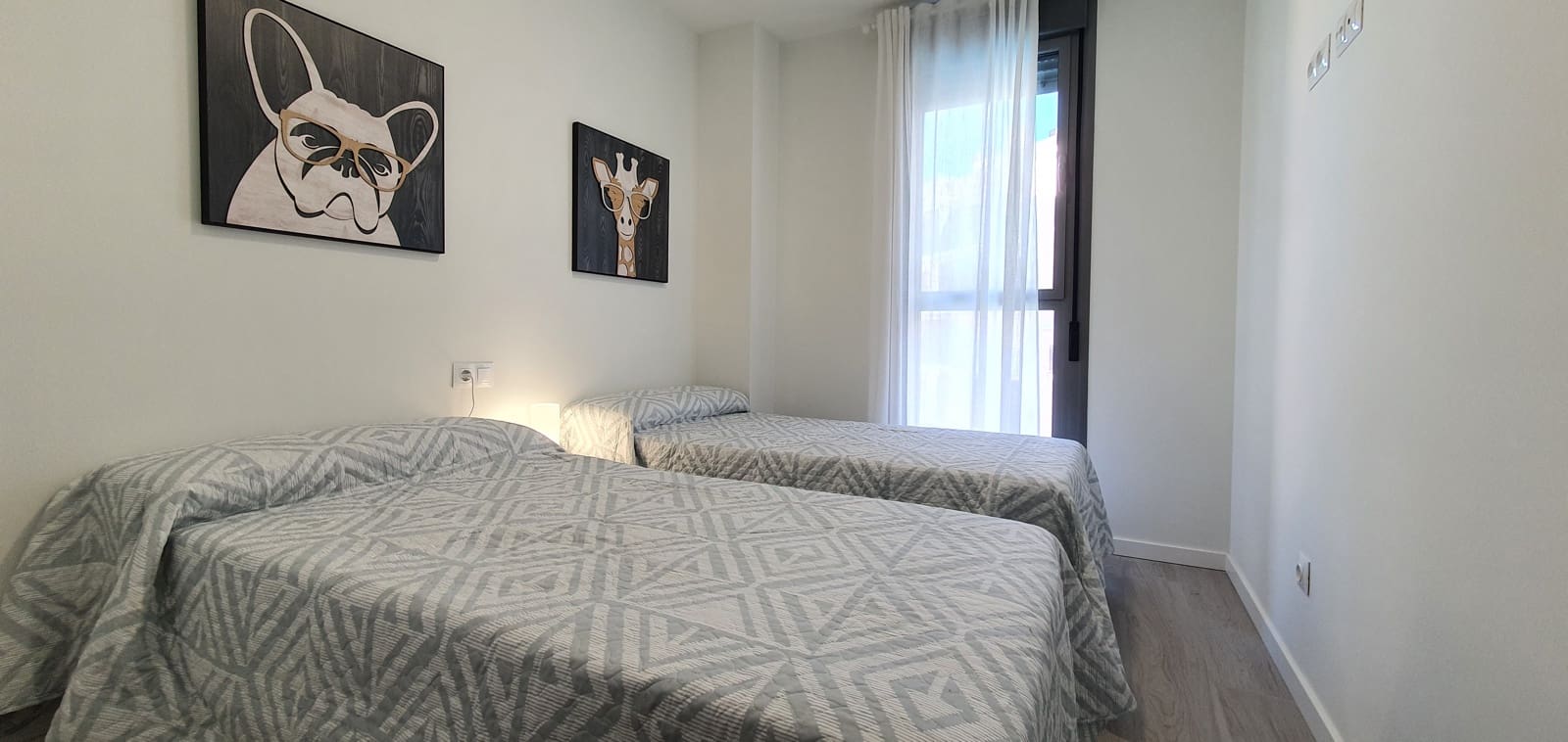 2 sovrum Strandlägenhet för semesterbostäder i Denia med pool garage - 550 € (Ref: 9756667)