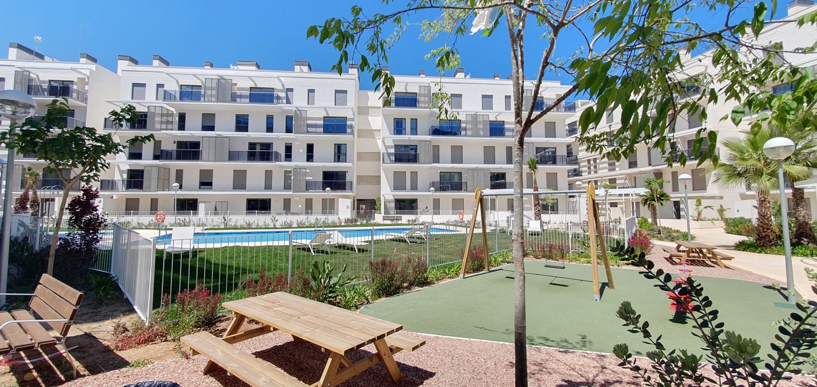2 sovrum Strandlägenhet för semesterbostäder i Denia med pool garage - 550 € (Ref: 9756667)