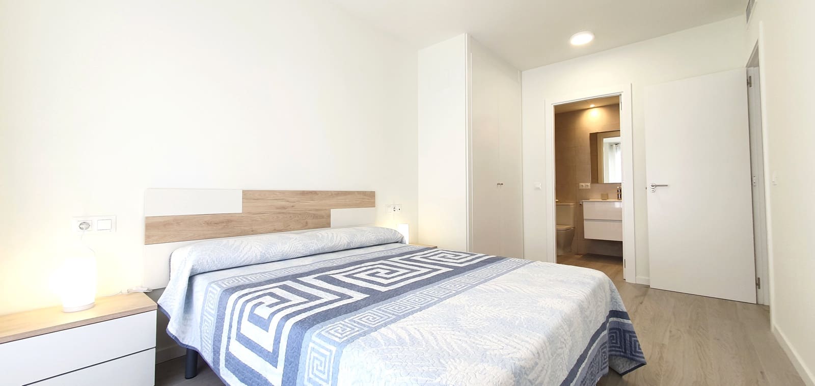 2 sovrum Strandlägenhet för semesterbostäder i Denia med pool garage - 550 € (Ref: 9756667)