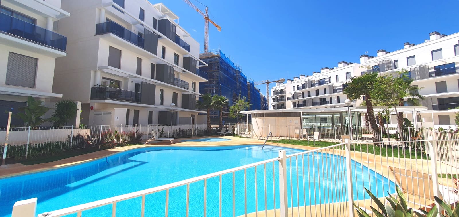 2 sovrum Strandlägenhet för semesterbostäder i Denia med pool garage - 550 € (Ref: 9756667)