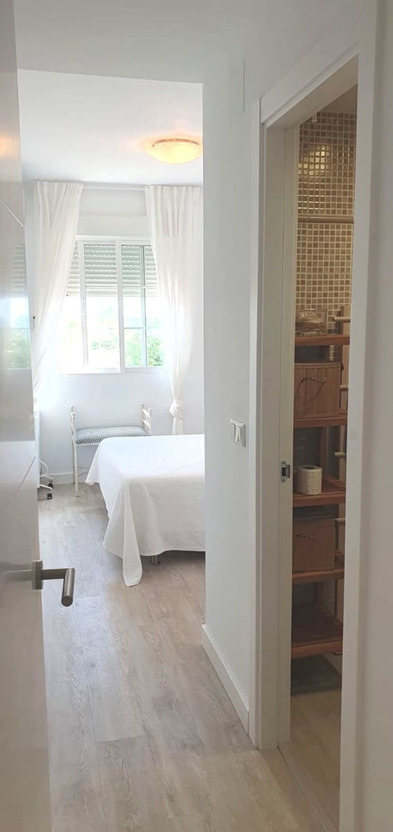 2 sovrum Strandlägenhet för semesterbostäder i Denia med pool garage - 500 € (Ref: 9756779)