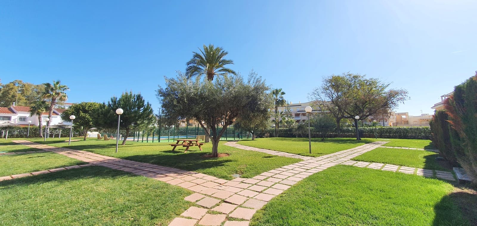 2 sovrum Strandlägenhet för semesterbostäder i Denia med pool garage - 500 € (Ref: 9756779)