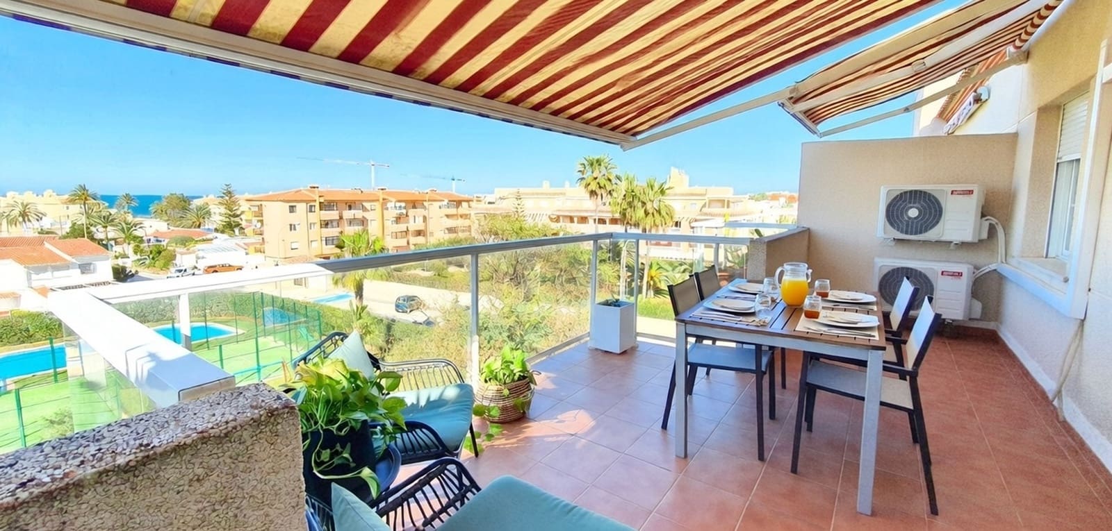 2 sovrum Strandlägenhet för semesterbostäder i Denia med pool garage - 500 € (Ref: 9756779)