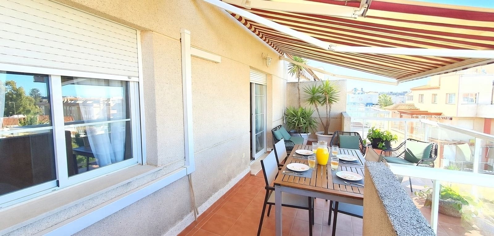 2 sovrum Strandlägenhet för semesterbostäder i Denia med pool garage - 500 € (Ref: 9756779)