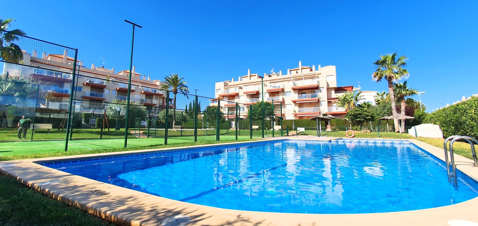 2 sovrum Strandlägenhet för semesterbostäder i Denia med pool garage - 500 € (Ref: 9756779)