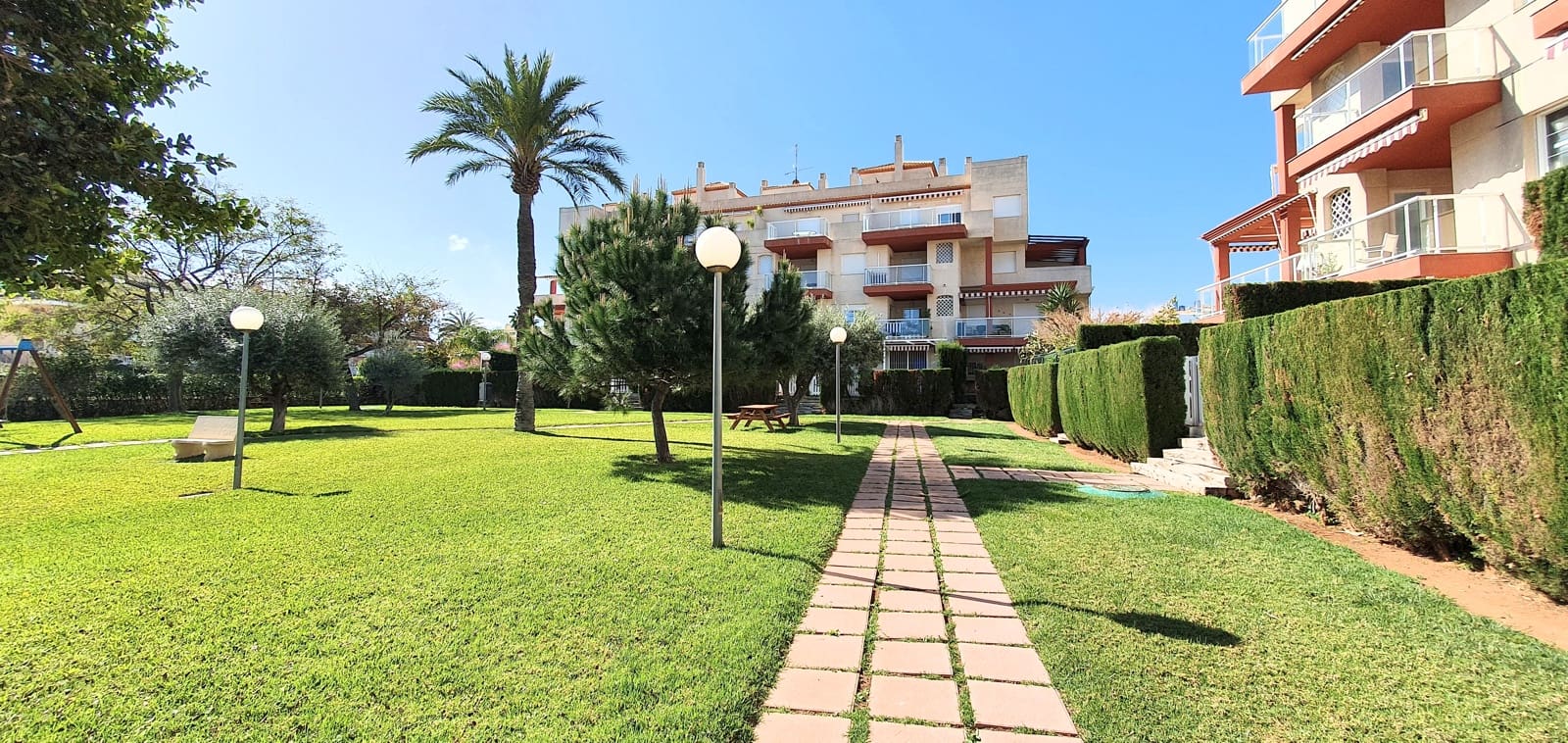 2 sovrum Strandlägenhet för semesterbostäder i Denia med pool garage - 500 € (Ref: 9756779)