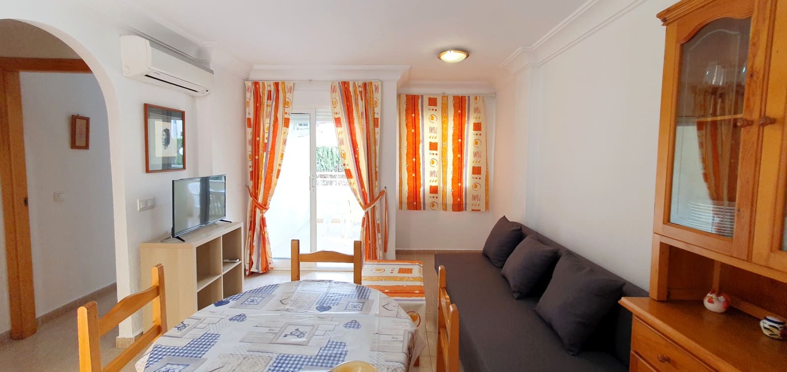 1 bedroom Beach Apartment for holiday rental in Denia with pool - € 420 (Ref: 9757922)