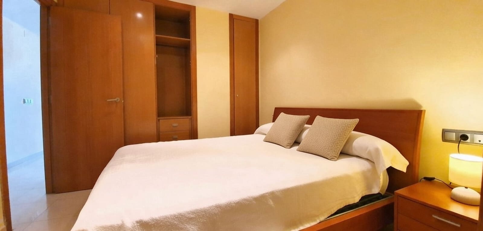 1 bedroom Beach Apartment for holiday rental in Denia with pool - € 420 (Ref: 9757924)