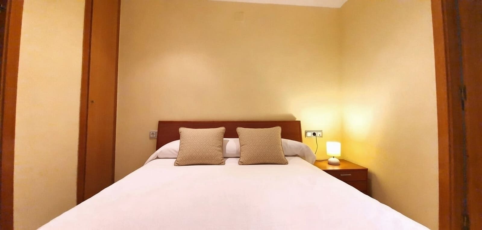 1 bedroom Beach Apartment for holiday rental in Denia with pool - € 420 (Ref: 9757924)