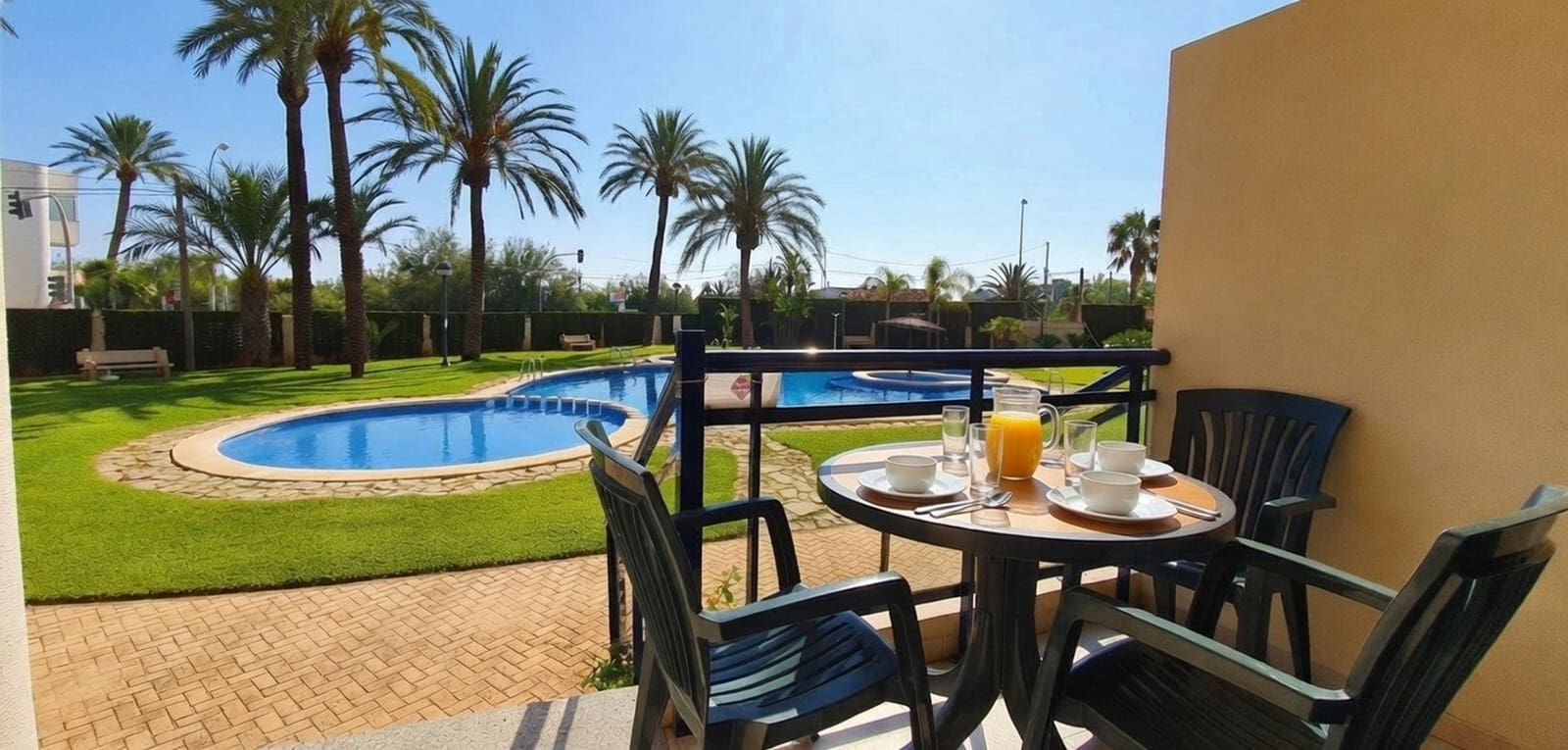 1 bedroom Beach Apartment for holiday rental in Denia with pool - € 420 (Ref: 9757924)