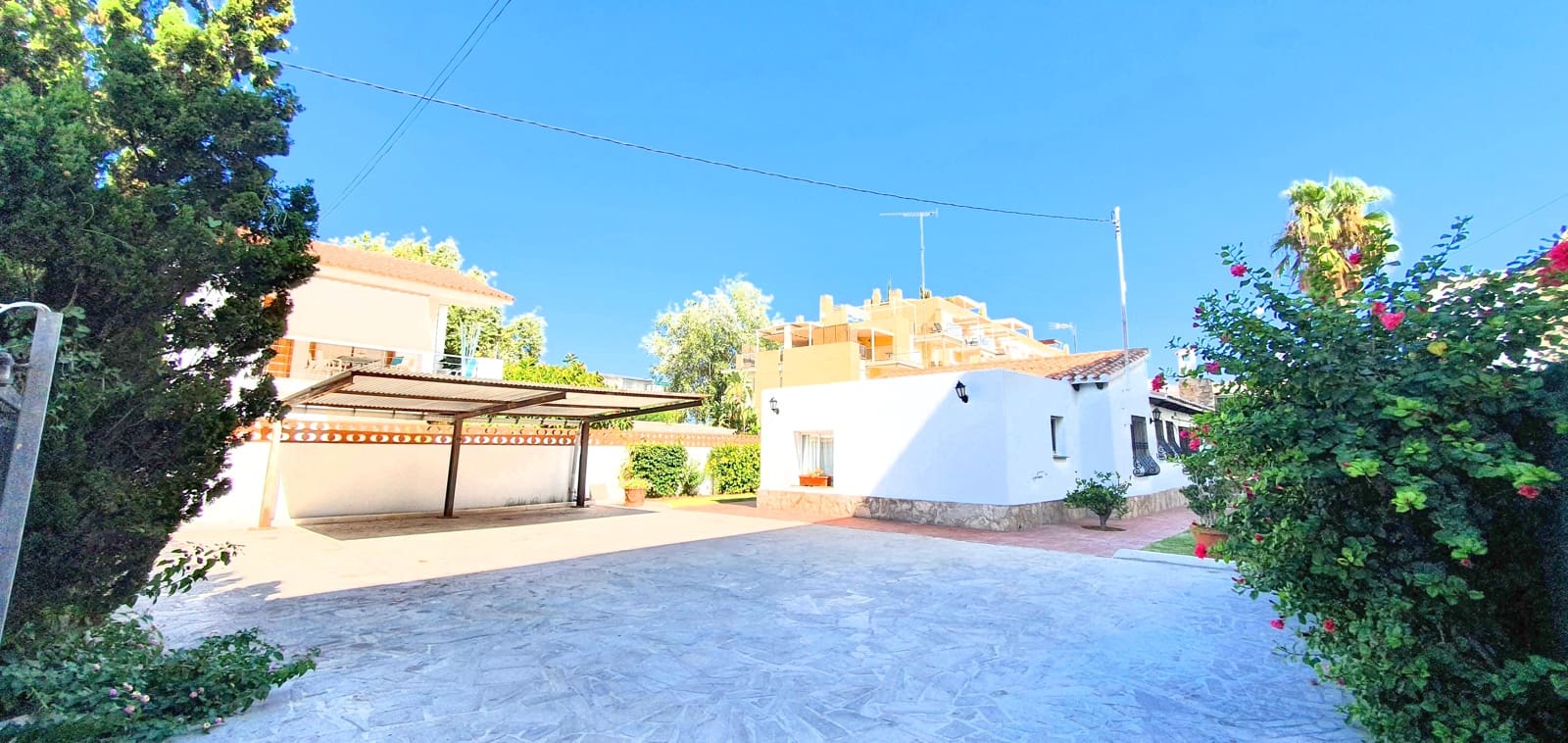 3 bedroom Villa for holiday rental in Denia with pool garage - € 1,300 (Ref: 9758099)