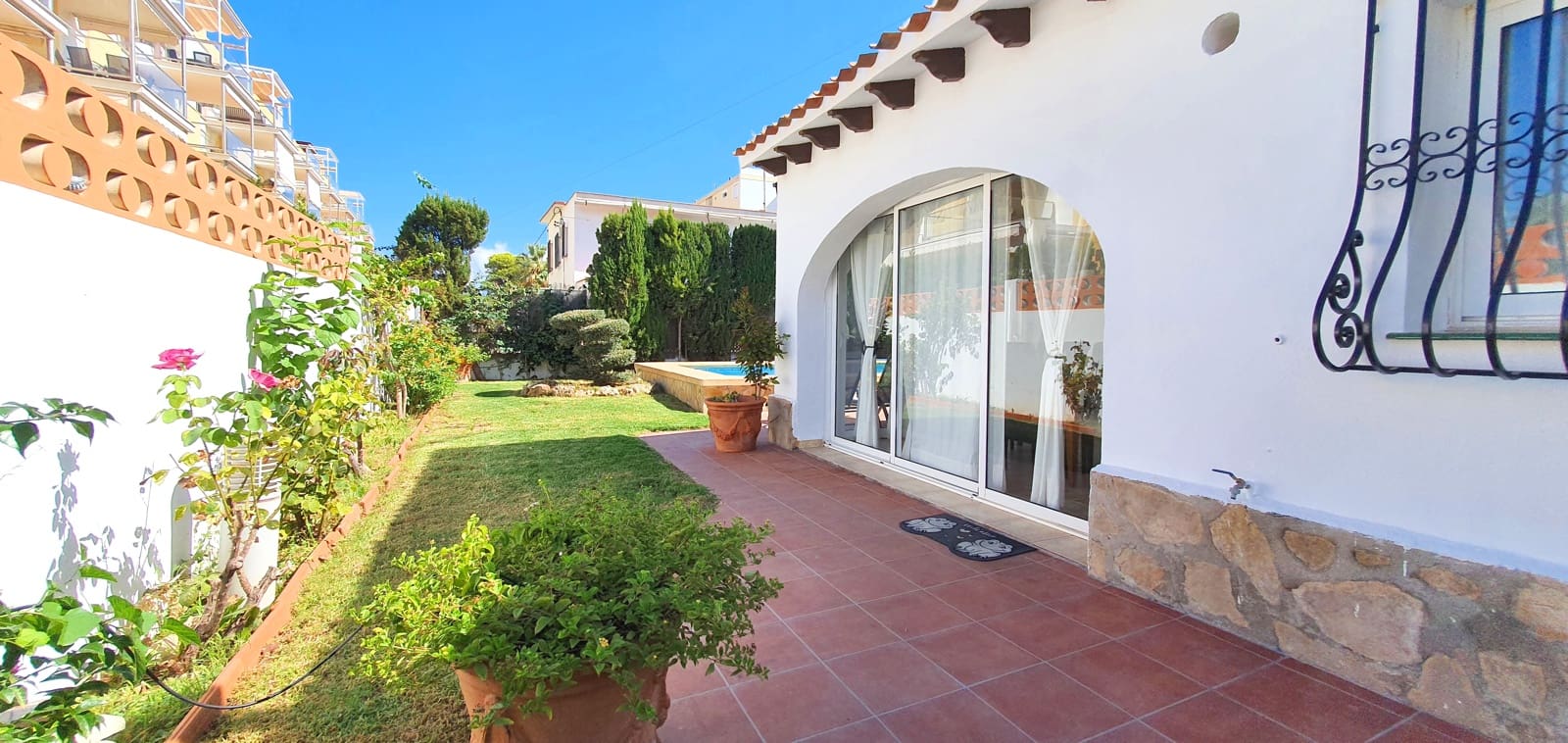 3 bedroom Villa for holiday rental in Denia with pool garage - € 1,300 (Ref: 9758099)