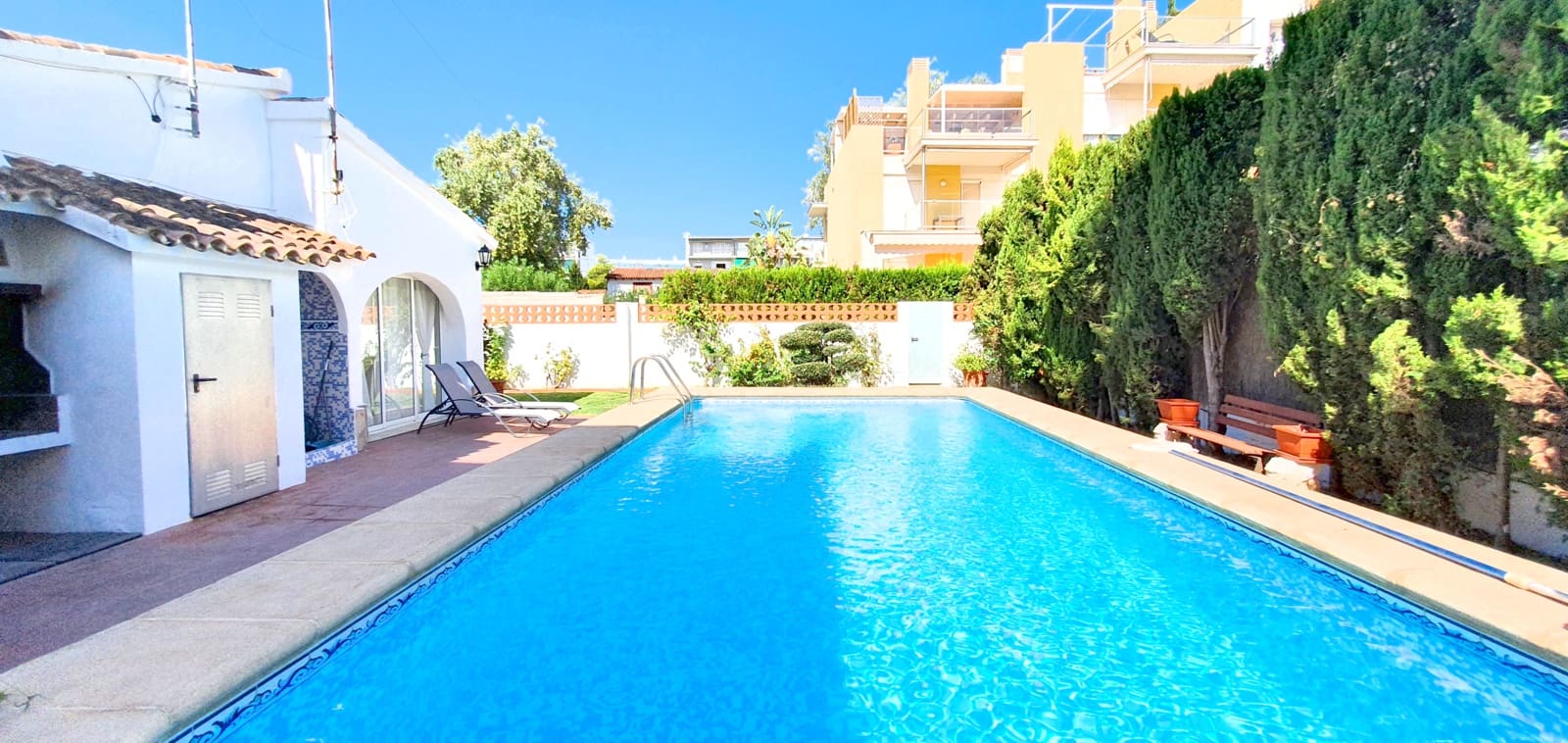 3 bedroom Villa for holiday rental in Denia with pool garage - € 1,300 (Ref: 9758099)