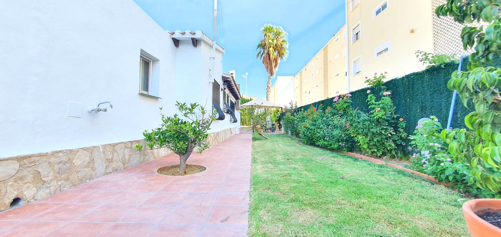 3 bedroom Villa for holiday rental in Denia with pool garage - € 1,300 (Ref: 9758099)