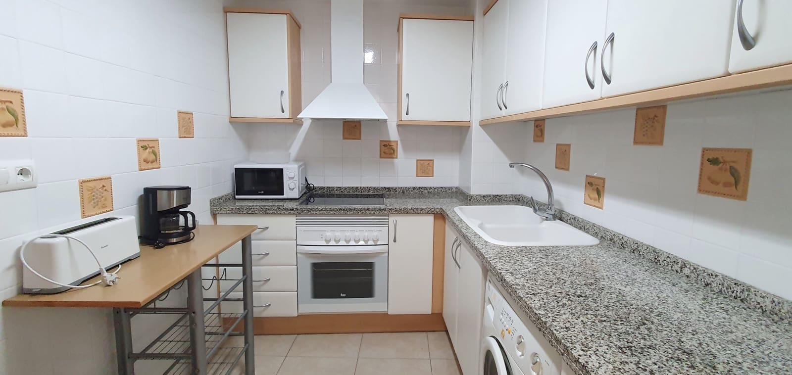 2 bedroom Beach Apartment for holiday rental in Denia with pool garage - € 400 (Ref: 9758101)