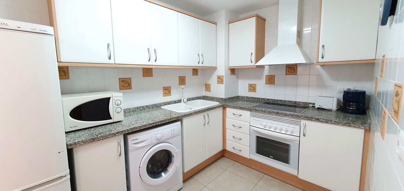 2 camera da letto Appartamento sulla Spiaggia da affitare come casa vacanza in Denia con piscina garage - 460 € (Rif: 9758102)