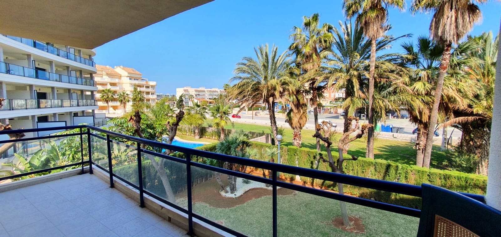 2 camera da letto Appartamento sulla Spiaggia da affitare come casa vacanza in Denia con piscina garage - 460 € (Rif: 9758102)