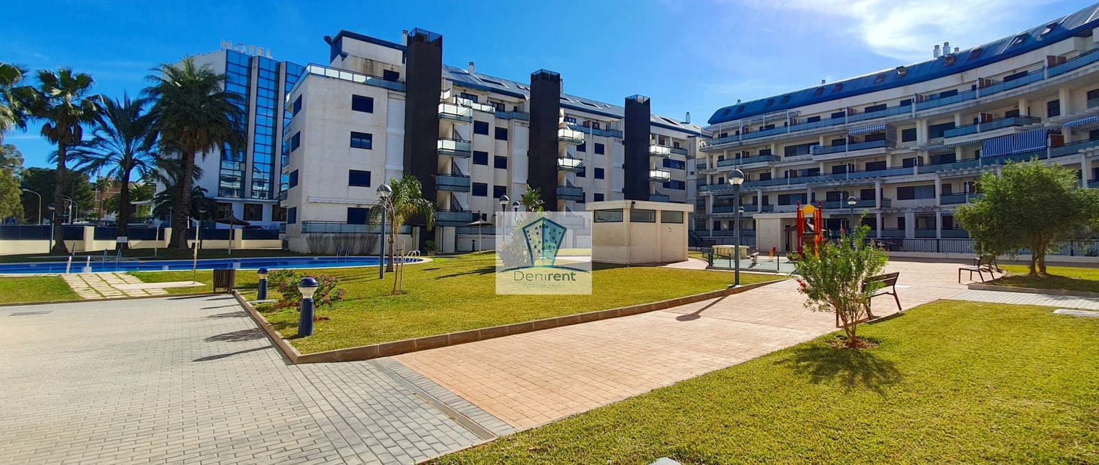 3 camera da letto Appartamento sulla Spiaggia da affitare come casa vacanza in Denia con piscina garage - 500 € (Rif: 9758103)