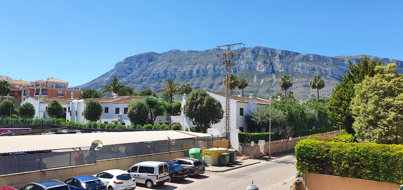 3 camera da letto Appartamento sulla Spiaggia da affitare come casa vacanza in Denia con piscina garage - 500 € (Rif: 9758103)