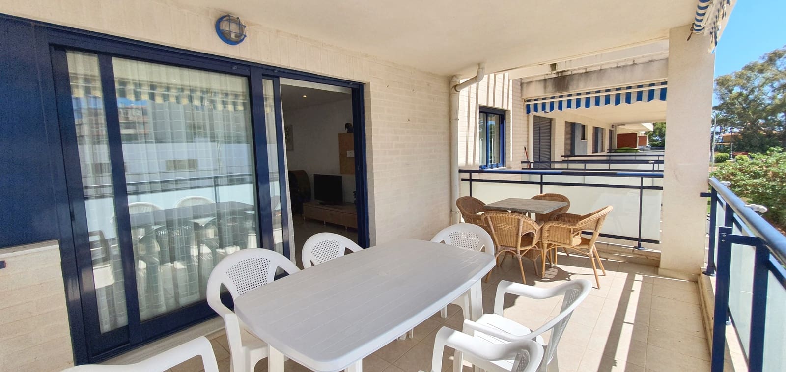 3 camera da letto Appartamento sulla Spiaggia da affitare come casa vacanza in Denia con piscina garage - 500 € (Rif: 9758103)